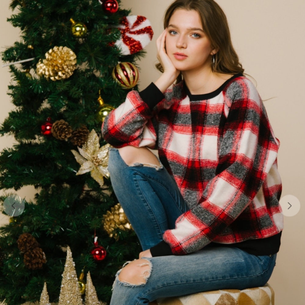 LAST 1❗️LOVERICHE Nordstrom Cozy Chic Fuzzy Plaid Grey / Khaki Sweater Top - Picture 6 of 8